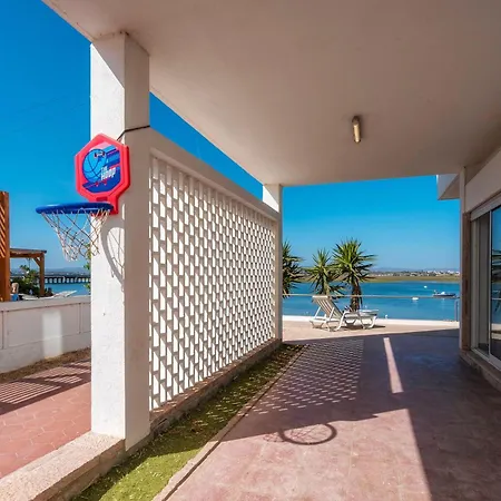 Holiday home Sundance House *